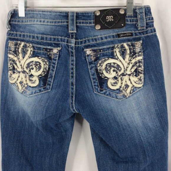 Miss Me Easy Crop Jeans Womens Size 28 Embroidered Rhinestones JE5769EC2 - Picture 2 of 7